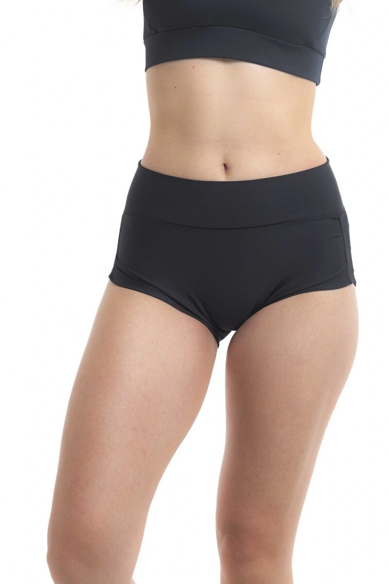 Short negro, pretina media alta